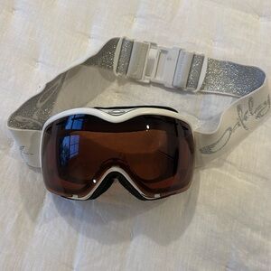 Oakley women's ski goggles, small